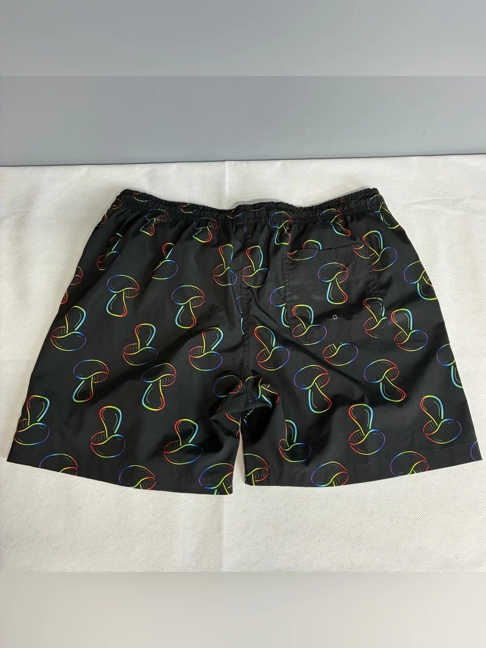 ENNEA Swim Trunks Men’s XL  Black Multicolor Mushroom Mesh Lining 3 Pockets Flaw